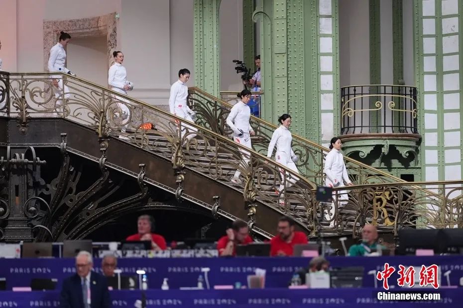 中国健儿巴黎奥运多点突破 邓雅文孙佳琪晋级决