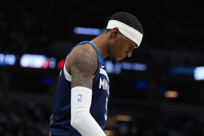 森林狼前锋麦克丹尼尔斯伤情诊断引争议，官方