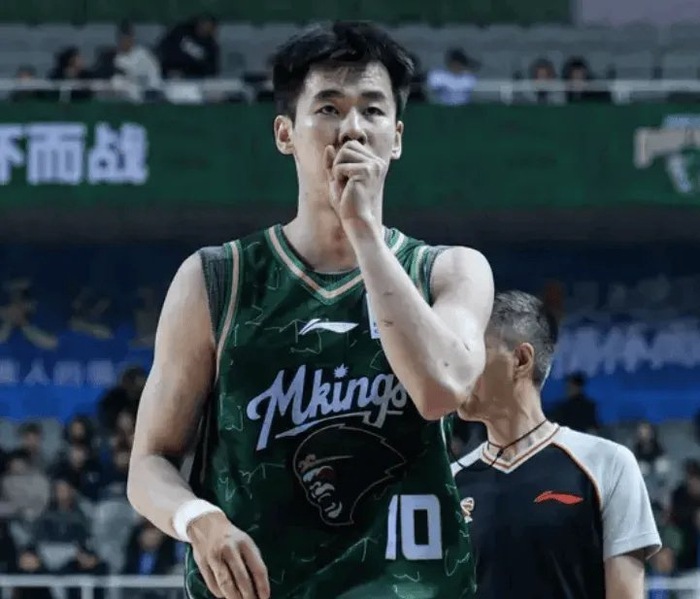 郭昊文强势爆发助同曦取胜 赵柏清低迷引关注