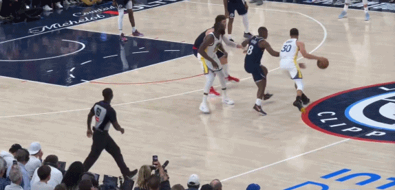 库里35分率勇士逆转快船终结13分悬殊