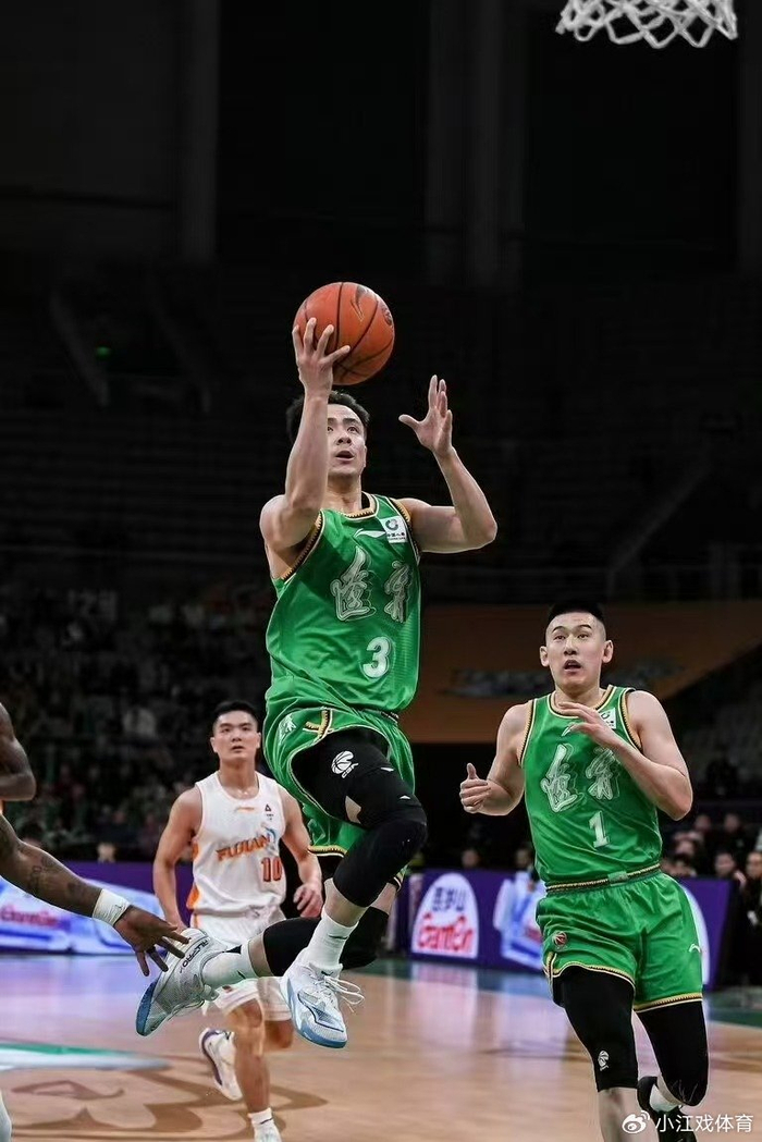辽宁力克福建迎曙光 赵继伟莱迪双星闪耀助队冲