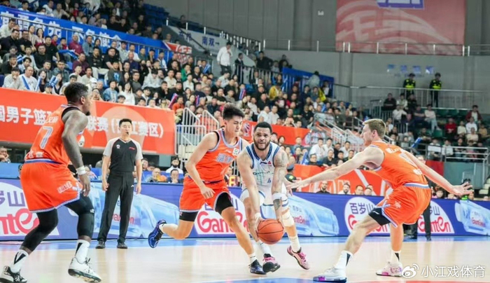辽宁力克福建迎曙光 赵继伟莱迪双星闪耀助队冲