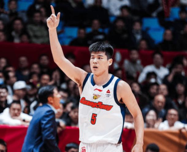 广东男篮惨败福建暴露内线短板 山西全力冲击季